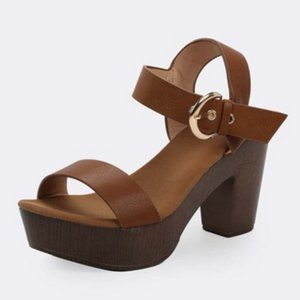 NEW Ankle Strap Wood Detail Platform Sandals Size 8